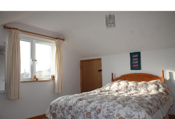 Curlews Cottage - House With 3 Bedrooms And Garden - Walking Distance To The Beach Перънпорт Екстериор снимка