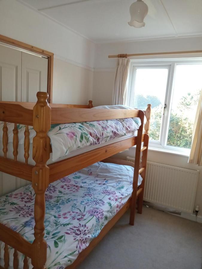 Curlews Cottage - House With 3 Bedrooms And Garden - Walking Distance To The Beach Перънпорт Екстериор снимка